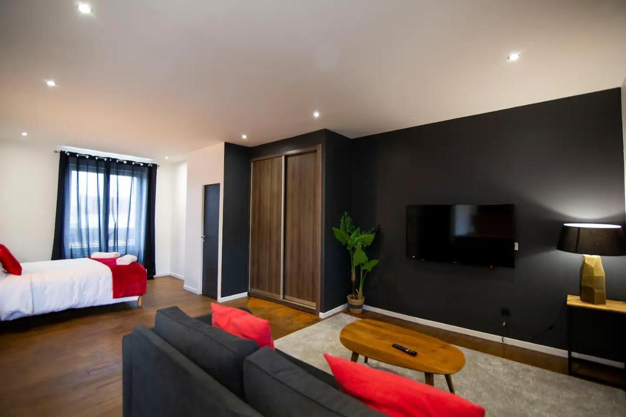 Les Suites Locarno Limoges Eksteriør bilde