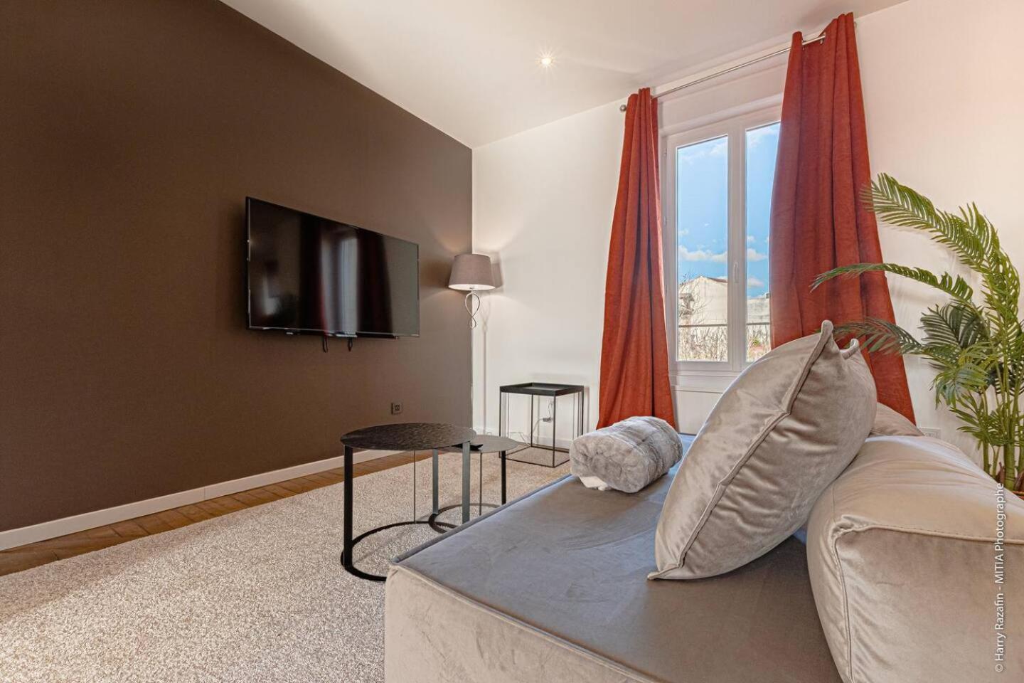 Les Suites Locarno Limoges Eksteriør bilde