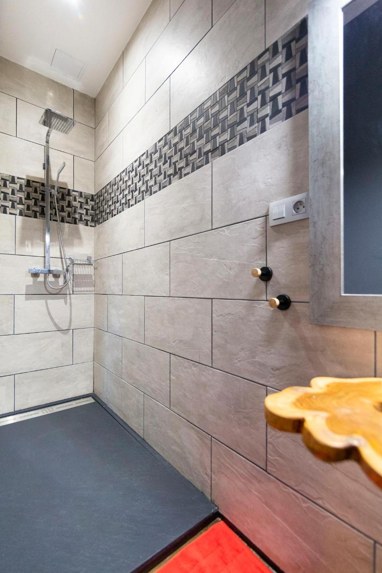 Les Suites Locarno Limoges Eksteriør bilde